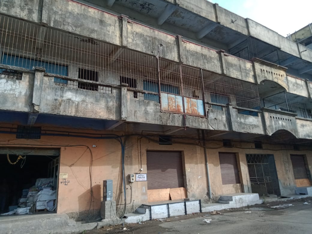 Exterior picture of Gala/Godown