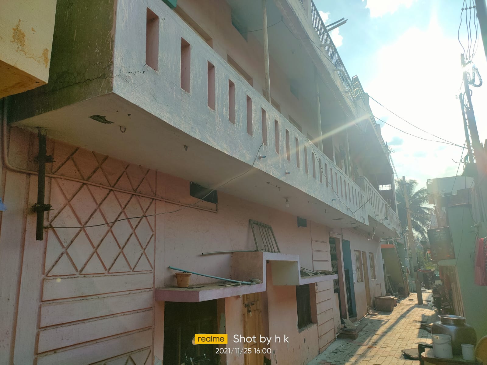 FRONT VIEW OF HOUSE