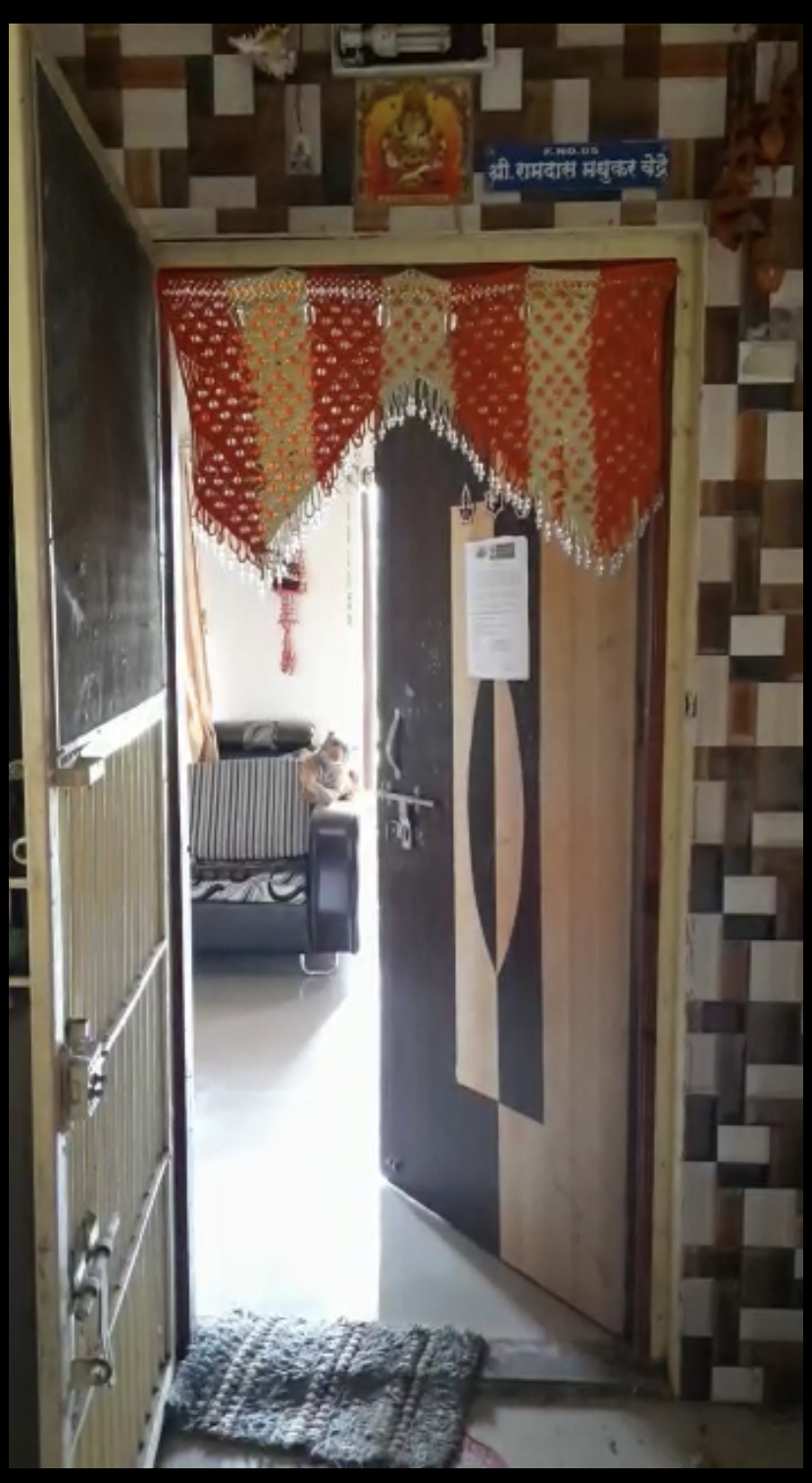 FRON DOOR (OPEN)