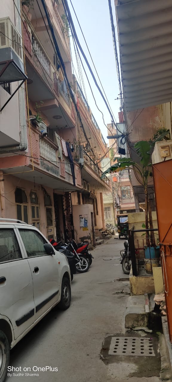 OUTSIDE ROAD VIEW